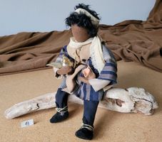 Schwarzenberger Krippenfiguren Hirt 24cm mit Oellampe N19