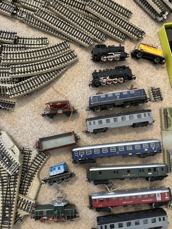 Märklin Trains électriques: Collection Marklin HO: Locomotives, wagons et accessoires – D'occasion à Genève par Bacha1