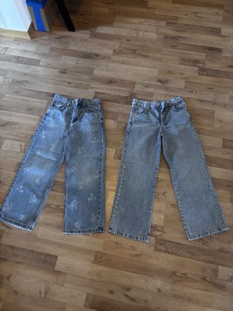 2er Set trendige Jeans, Grösse 140, ideal für den Frühling