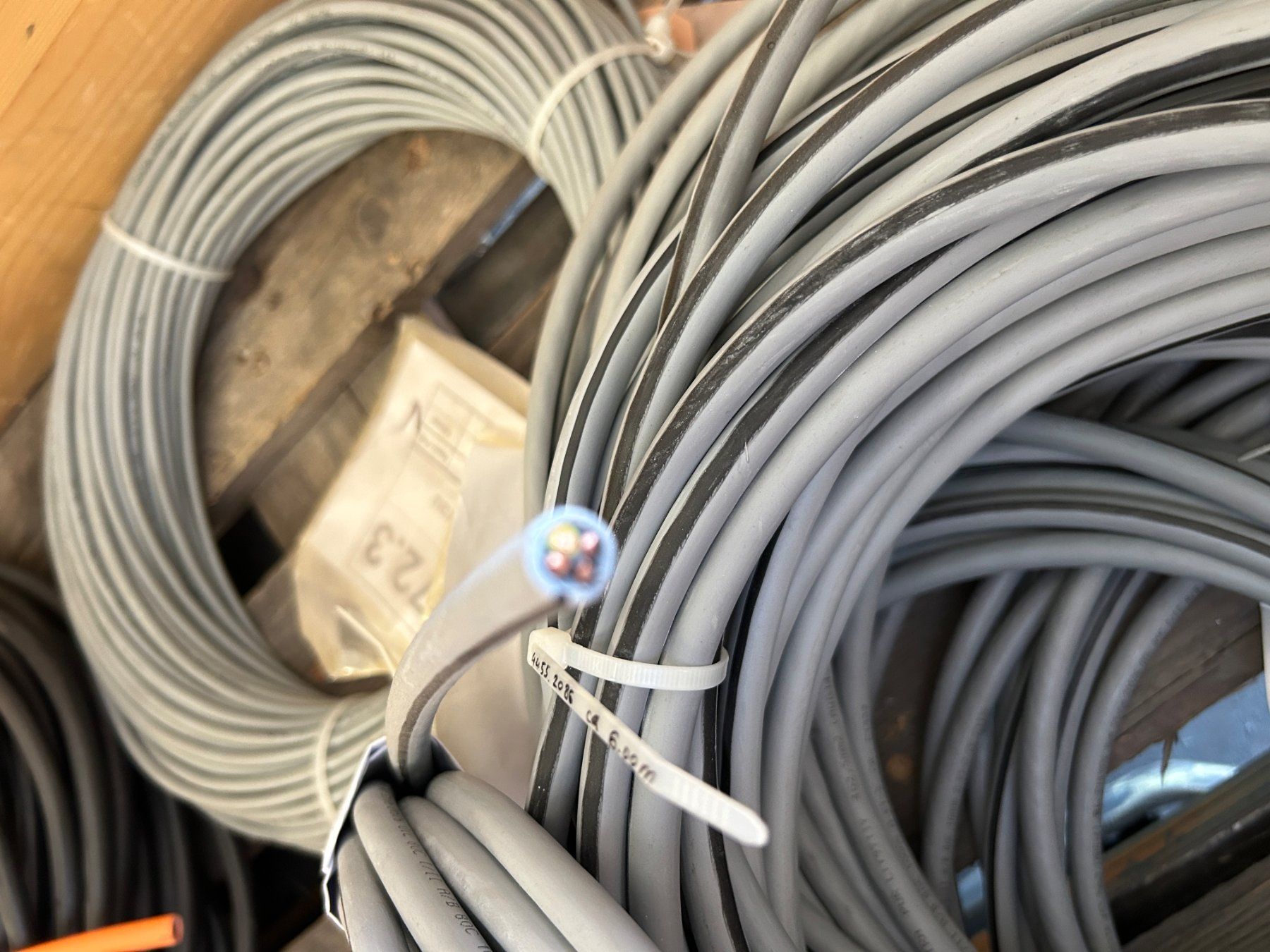 Câbles: Posten Elektrokabel - Kupferkabel NEU – Neuf (Voir description) à Zofingen par Maschinenfabrik 4