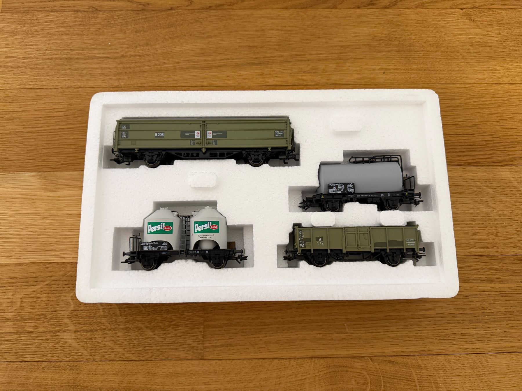 Märklin Modellini di ferrovie: Märklin H0 47898 Wagen-Set "Henkel" D – Usato da hünenberg See venduto da Dpch 3