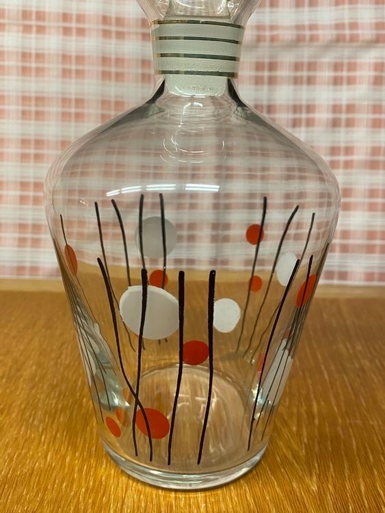 Caraffe: 2)) Eine Karaffe mit grafischem Dekor 50er Jahre – Usato da Flawil venduto da sonnengeist