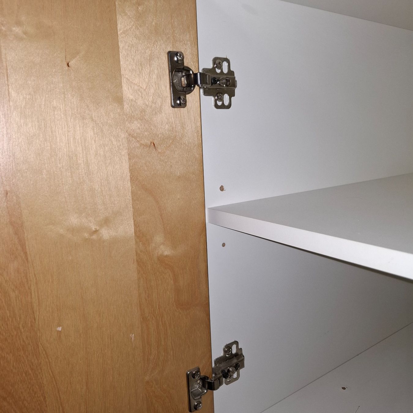 Ikea Armadi: Kleiderschrank holz/weiss – Usato da Winterthur venduto da gmarco232 3