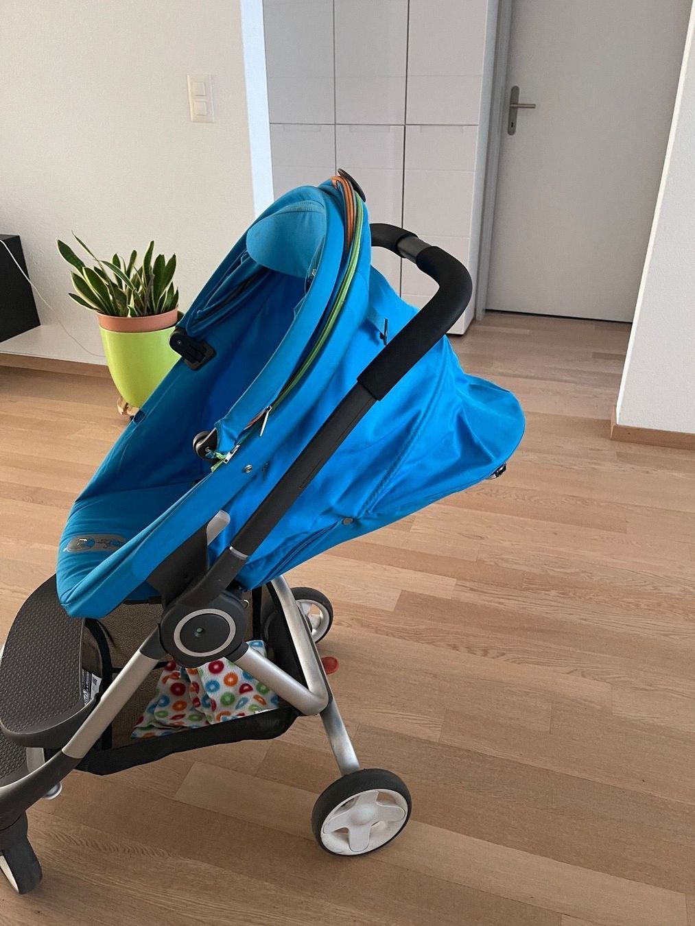 Stokke Carrozzine: Stokke  Kinderwagen – Usato da Rheinfelden venduto da adidas1984 2