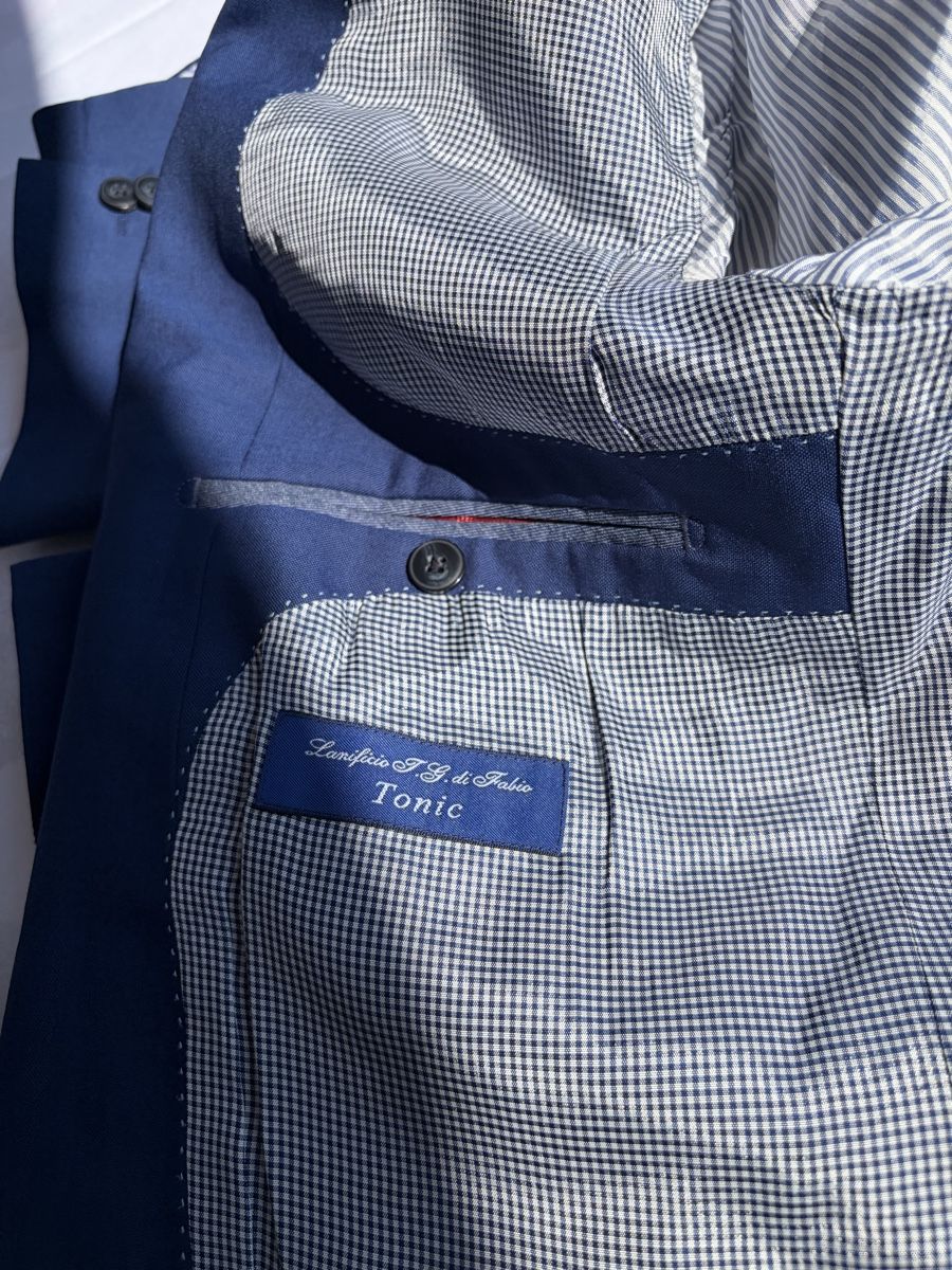 Tommy Hilfiger Anzüge: Ensemble de costume Tommy Hilfiger – Gebraucht aus Pully von ari_78pk 4