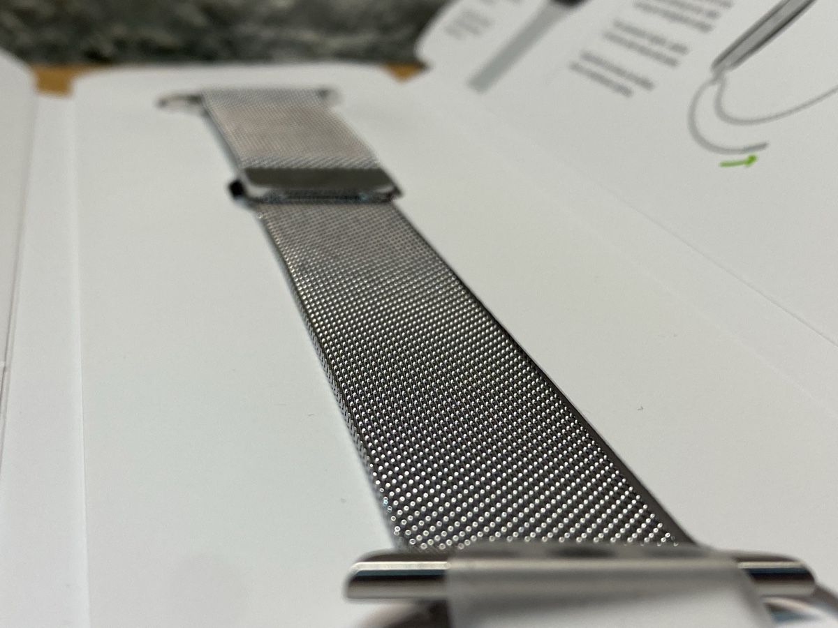 Apple Armbänder & -reifen: Apple Watch Milanaise Loop Armband Magnetverschluss – Neu (gemäss Beschreibung) aus St.Gallen von kingsamas 7