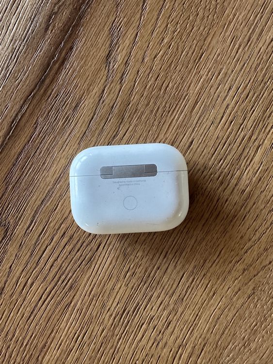 1 Apple Airpod Pro (R) 3