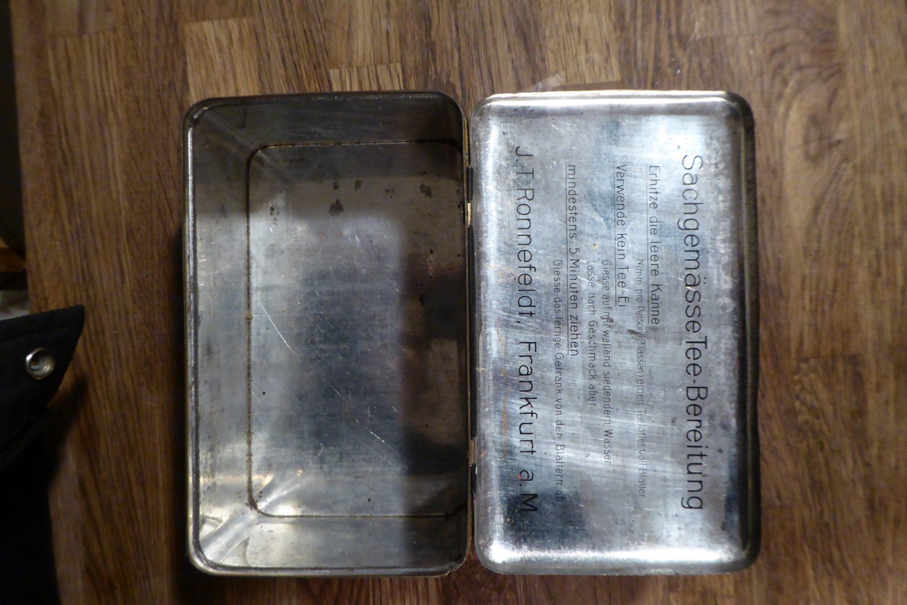 Behälter & Ähnliches: Uralte antike Dose Ronnefeldt 1925 – Gebraucht aus Allschwil von Summelsarium 6