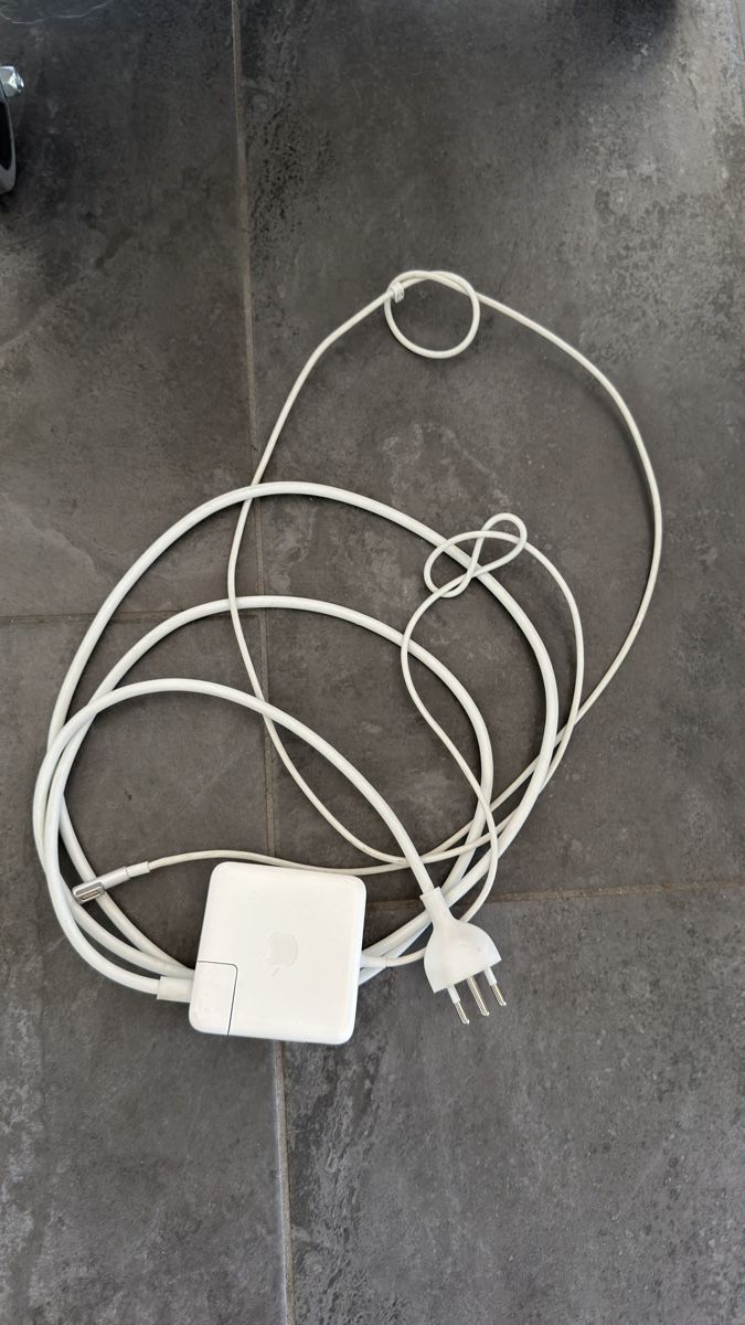 Apple PC: Macbook Pro 13 Zoll Ende 2011 i7 – Usato da Wolfwil venduto da Poulet60 4