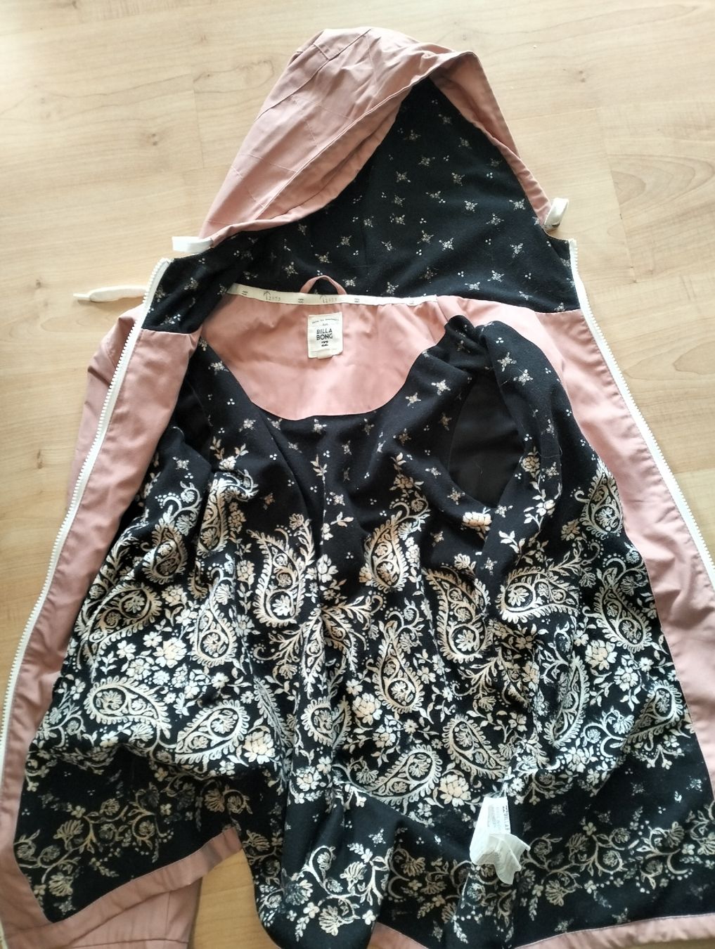 Billabong Jacken: Übergangsjacke Billabong gr.s – Gebraucht aus Wilen (Sarnen) von anbuu 2