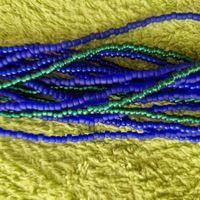 Schmuck: Glasperlen blau und grün mind 9,5 m  endlos
