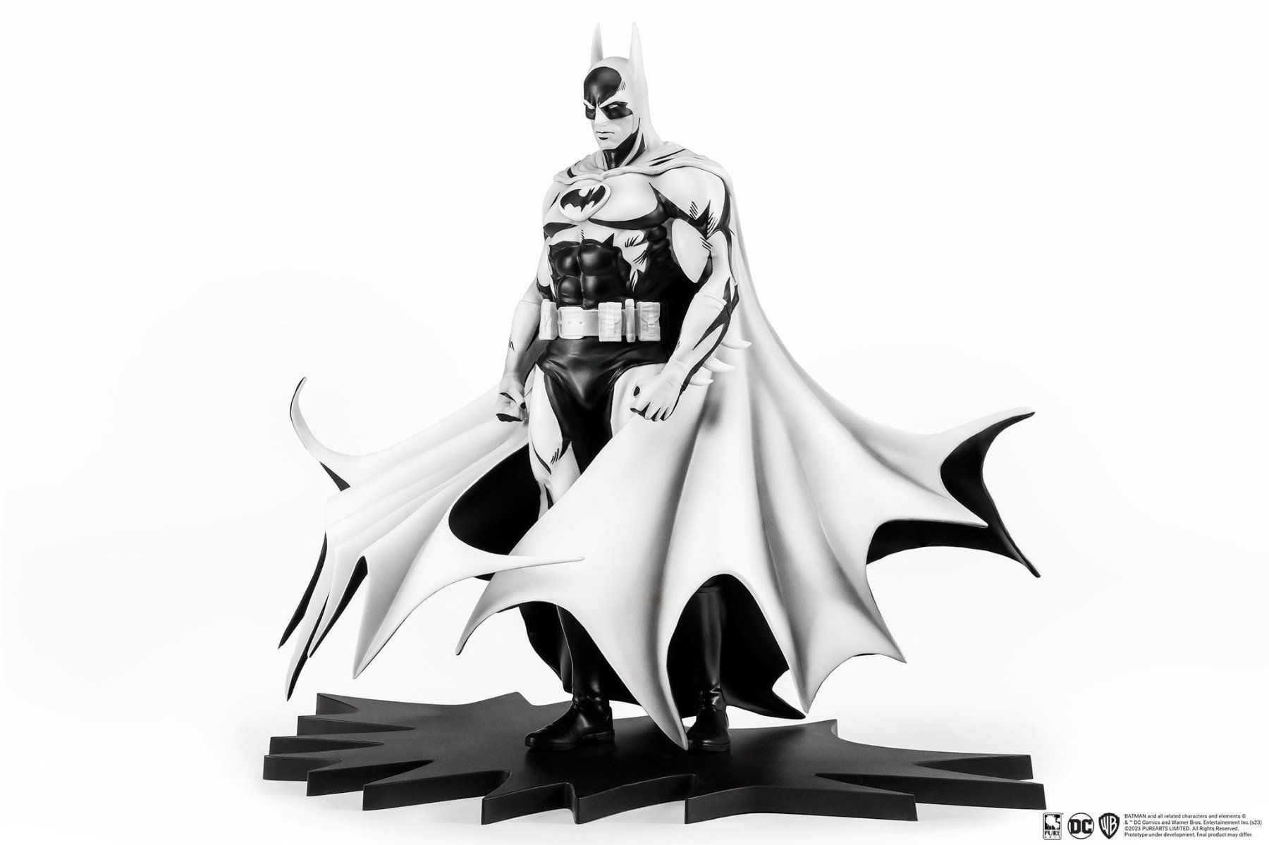 Statuette: Batman PX 1/8 SDCC 2024 Batman Black & White Version 27 cm – Nuovo e nell'imballaggio originale da St-Imier venduto da ATTAKSHOP 5