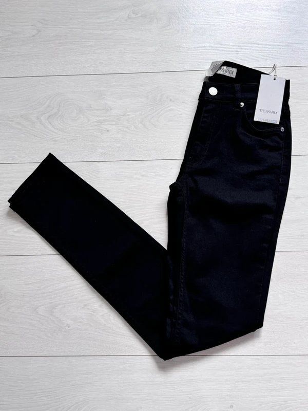 Trussardi Jeans: Trussardi Damen jeans – Nuovo e nell'imballaggio originale da Auw venduto da Neo_z2rq 3