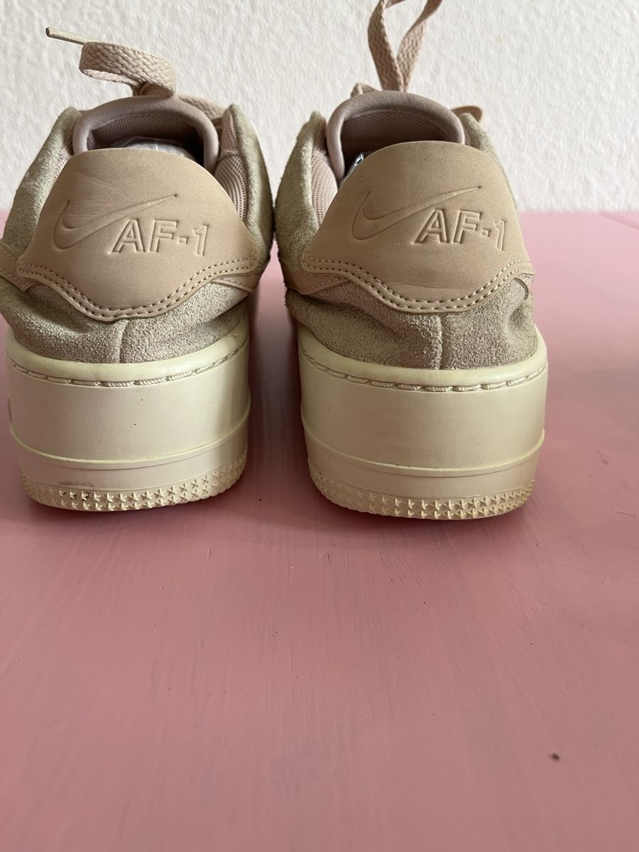 Nike Scarpe da donna: beige/hellrosa Nike Airforce/ wie neu / GR. 37.5 – Nuovo (secondo la descrizione) da Fehraltorf venduto da y2kout7 4