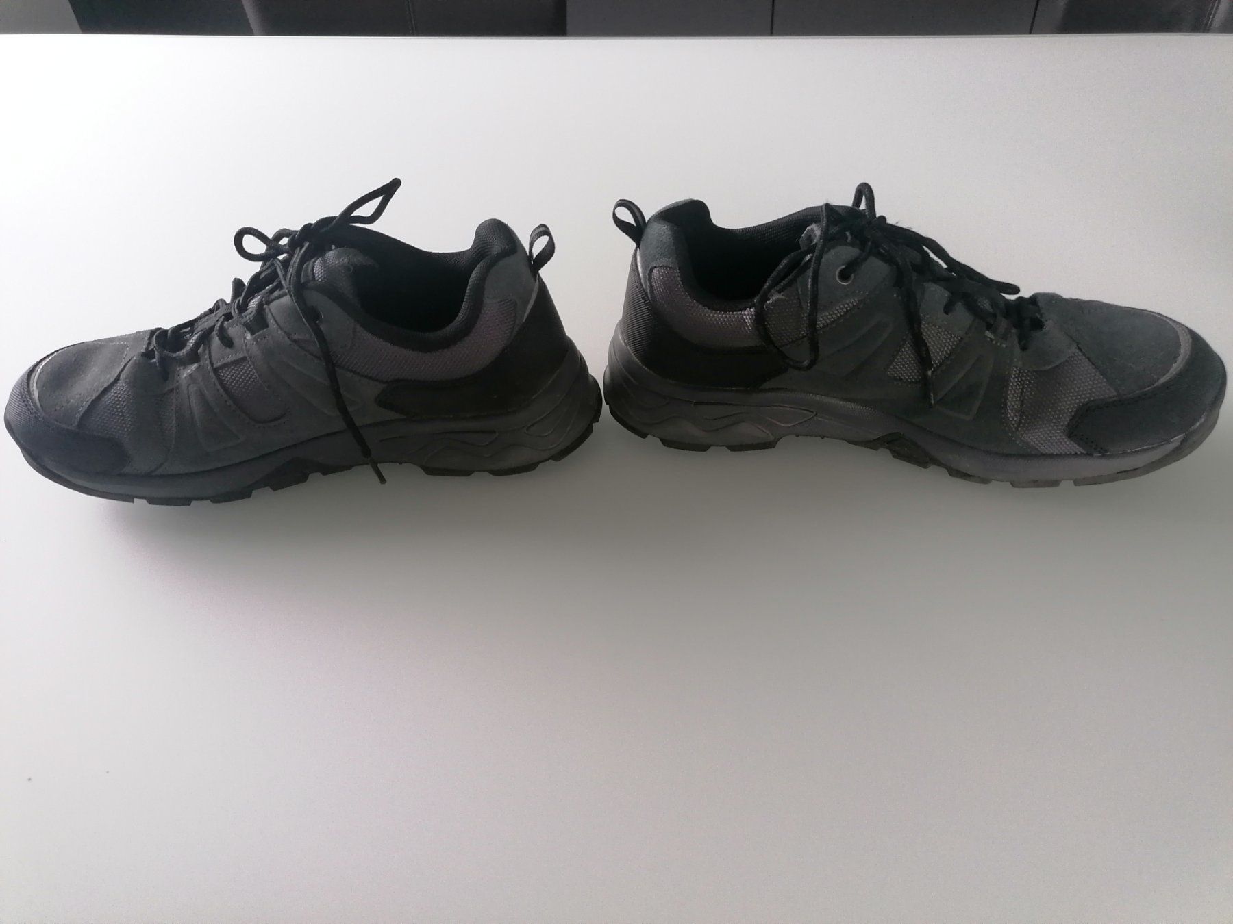 Scarpe da uomo: Guter Zustand: Wanderschuhe Herren 42 – Usato da Uster venduto da Smilla07 2
