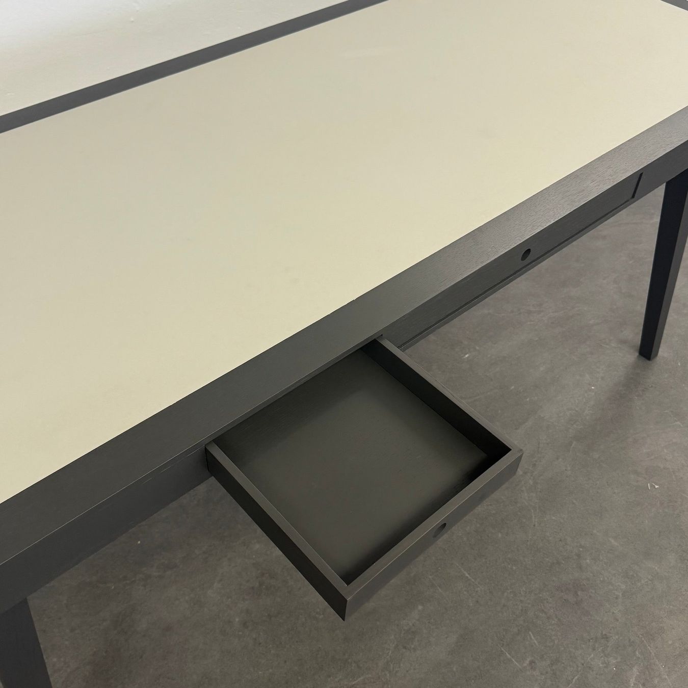 Westwing Tavoli: Westwing Tova Stehbartisch 2000x900mm – Usato da Schönenwerd venduto da mcofficeshop 4