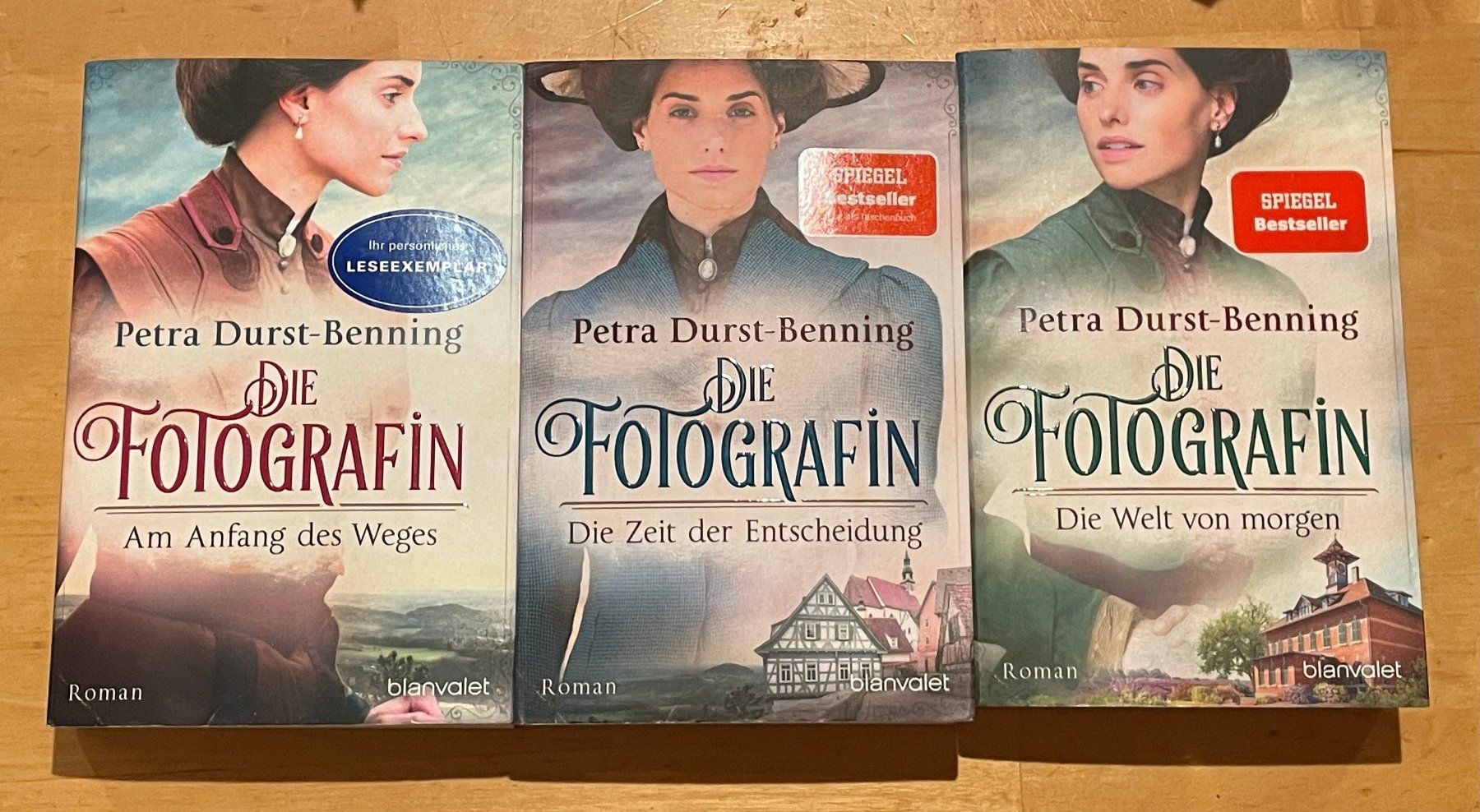 "Die Fotografin" von Petra Durst-Benning (Gebraucht) in Bärau für CHF