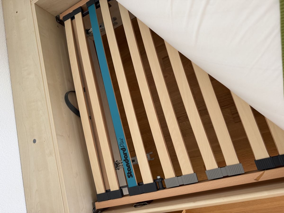 Betten: Bett – Gebraucht aus Meilen von mar_9qwy 3