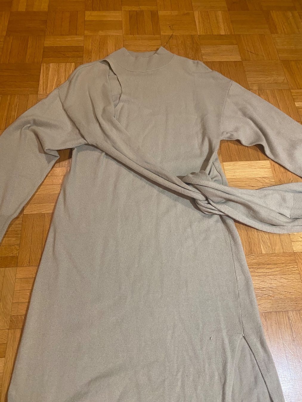 Vestiti: Kleid Jonathan Simkhai Gr S – Usato da Zug venduto da estarthyme 4