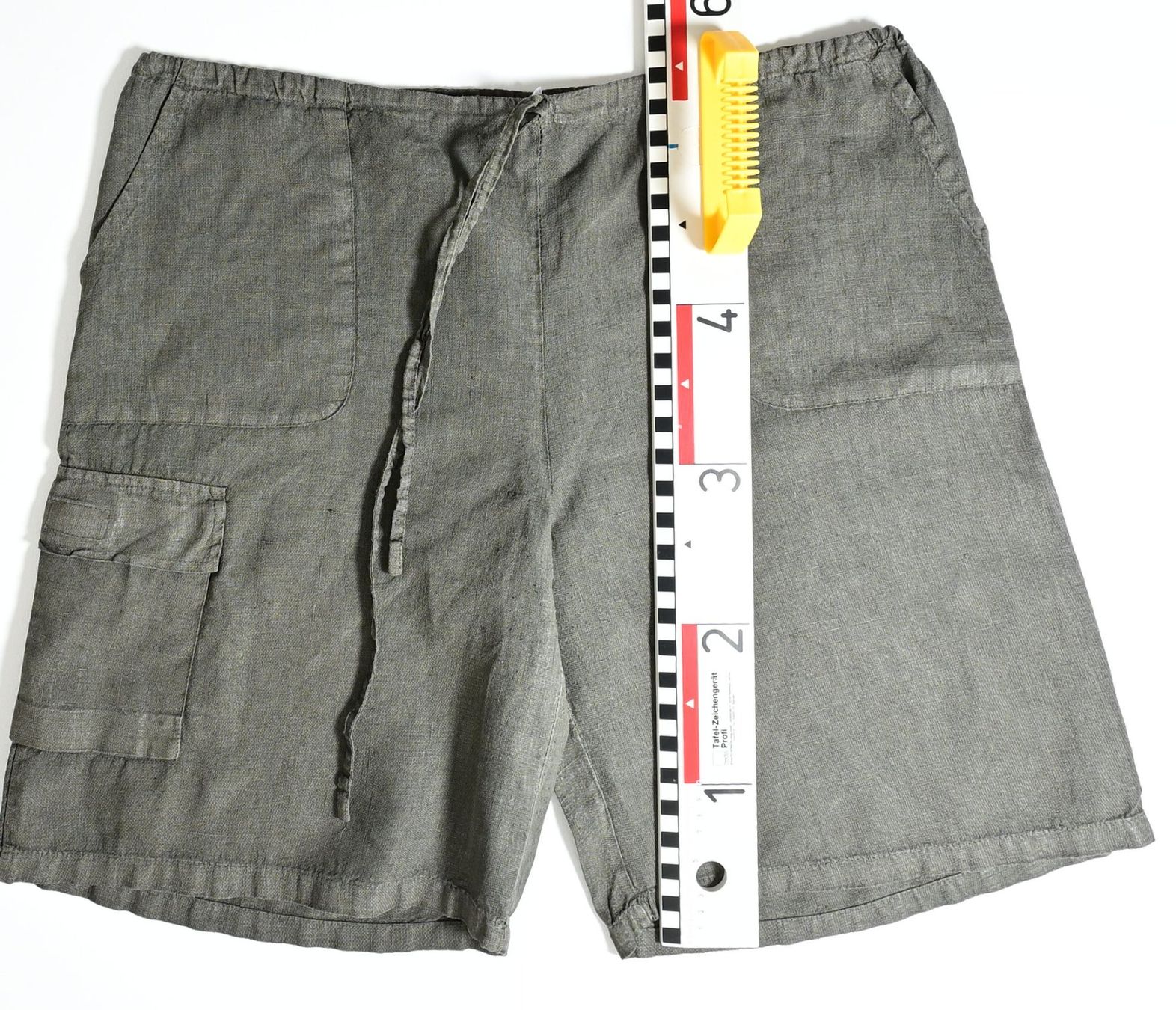 Pantaloni: Leinenshorts, im Cargo-Look,  Gr. L – Usato da Dürnten venduto da pema28 5