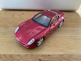 Ferrari 599 GTB von Maisto in 1/24