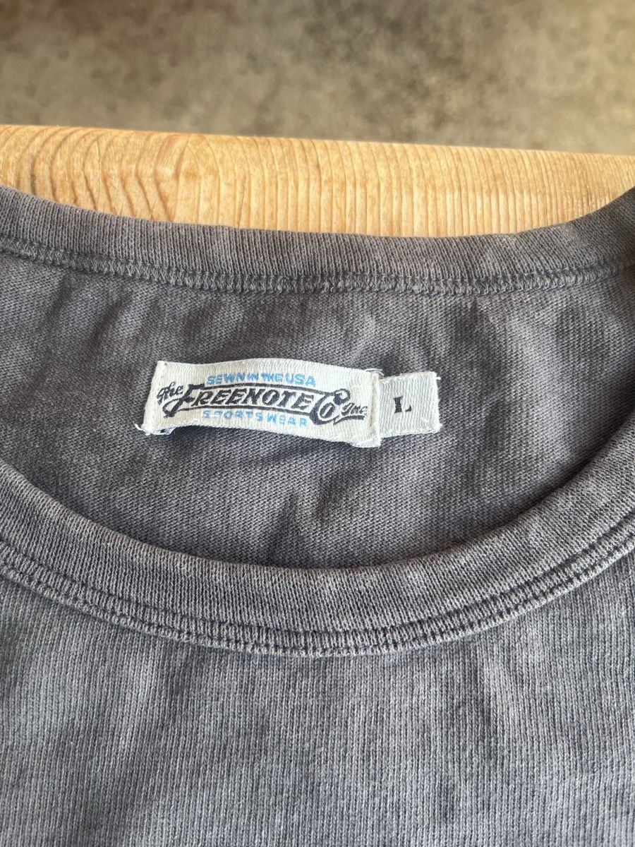 T-shirt: freenote pocket t-shirt – Usato da Bern venduto da Slickrickhai 1