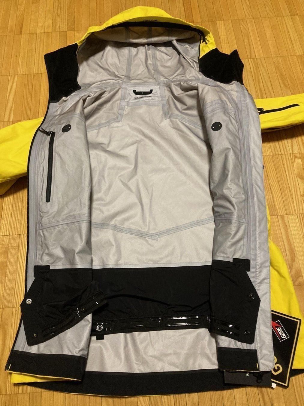 Peak Performance Giacche: Peak Performance NEU Jacke GoreTex S – Nuovo e nell'imballaggio originale da Affoltern am Albis venduto da variablend 4