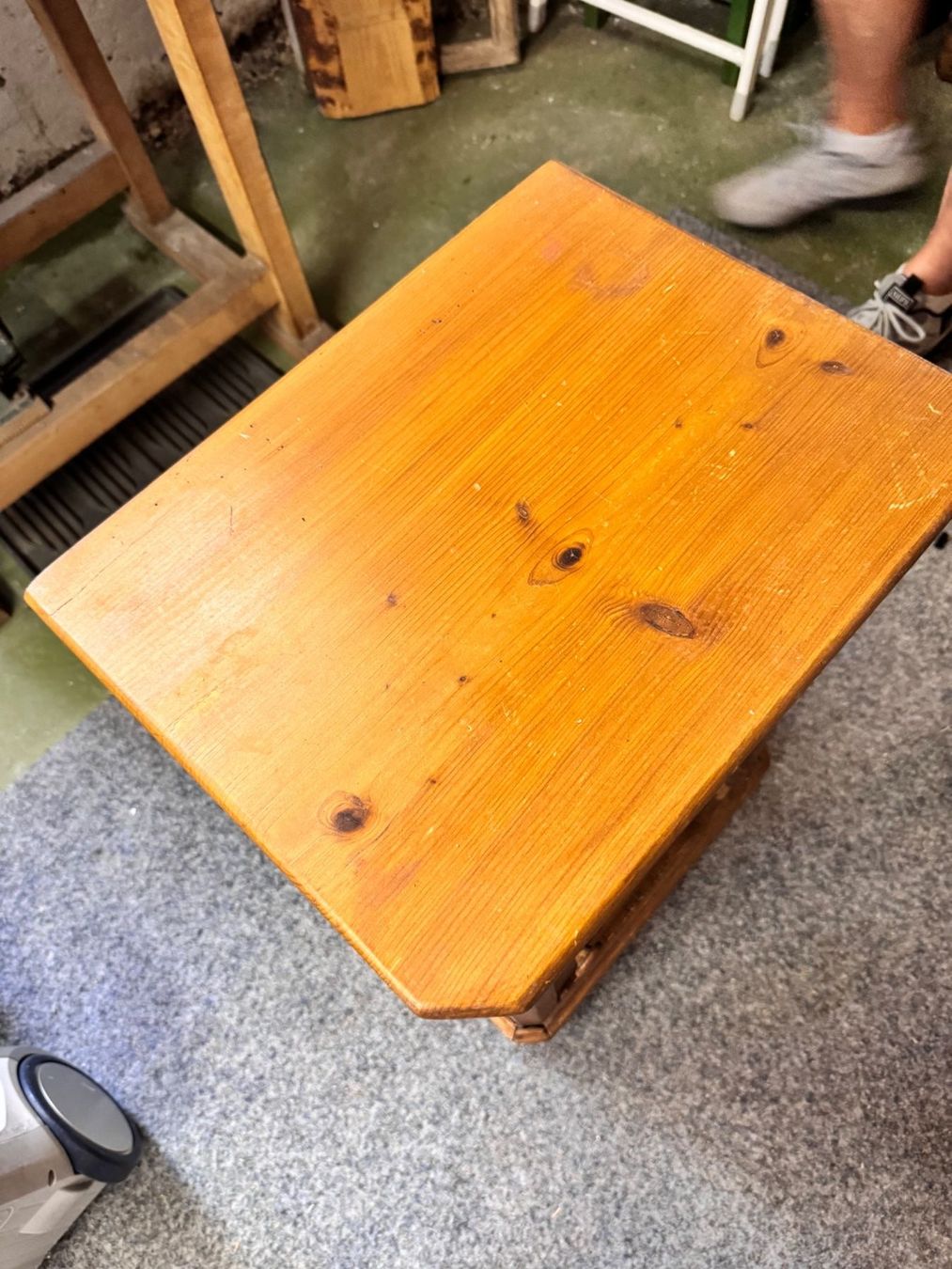 Comodini: Antiker Nachttisch – Usato da Romanshorn venduto da chilli965 3