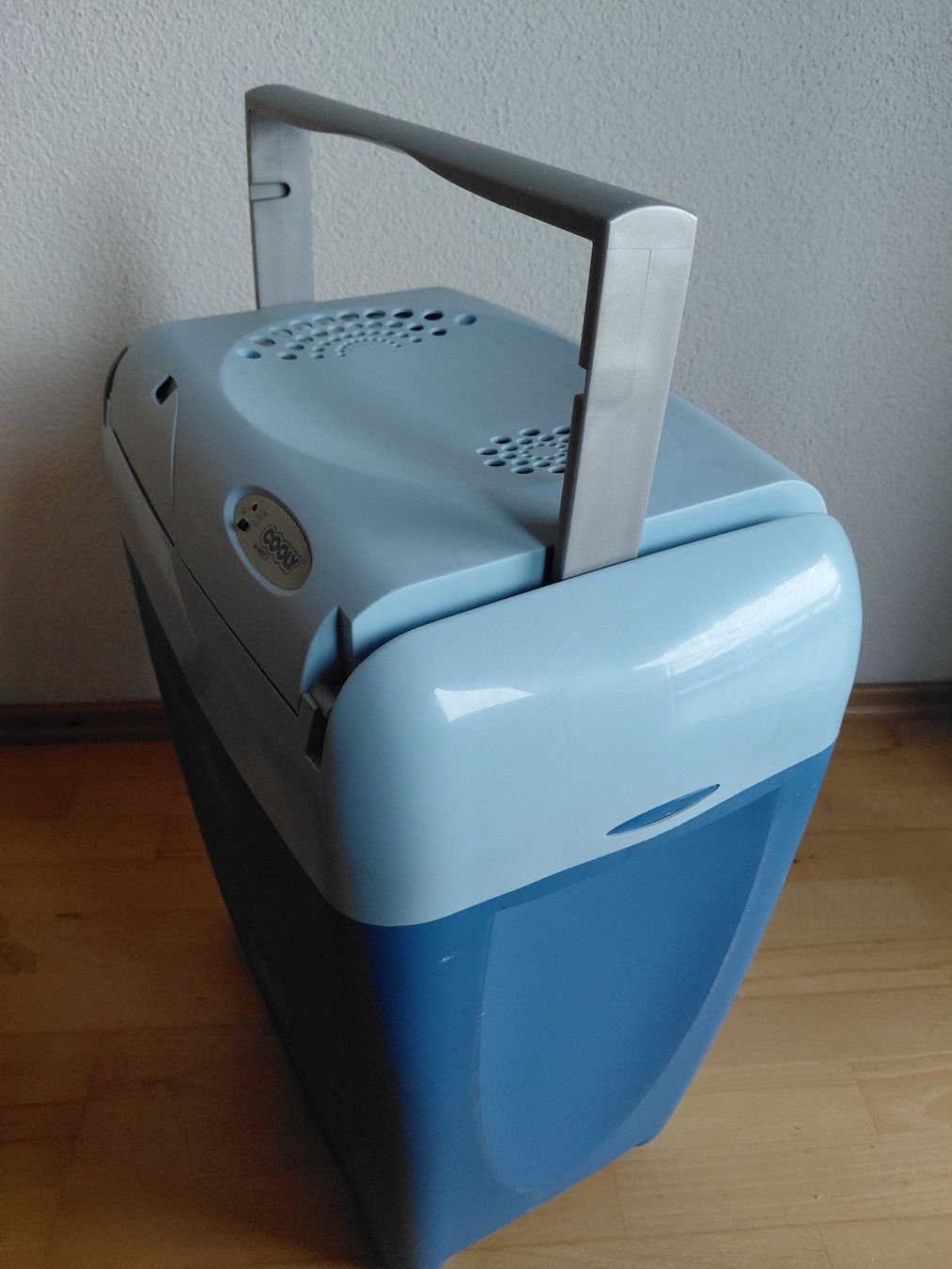 Mobicool Frigoriferi & Refrigeratori: Auto-Kühlbox Cooly TC 12 – Usato da Obfelden venduto da ly59nx