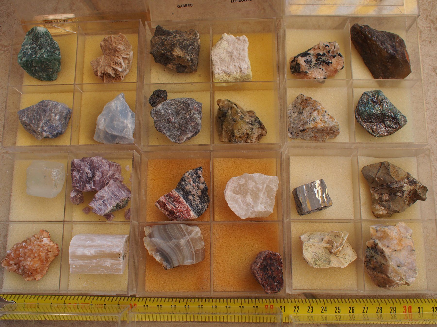 Mineralien & Heilsteine: 1. lot de pierres diverses 24 sortes – Gebraucht aus Ovronnaz von Etagne68