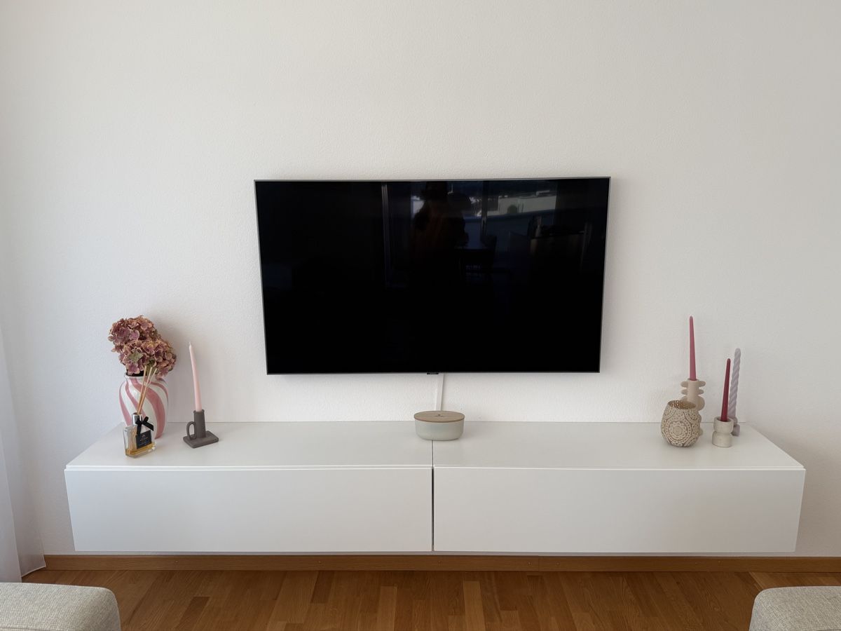 Pfister Mobili TV: TV Lowboard / Hängendes TV-Möbel – Usato da Niederwil AG venduto da mar_s9sz