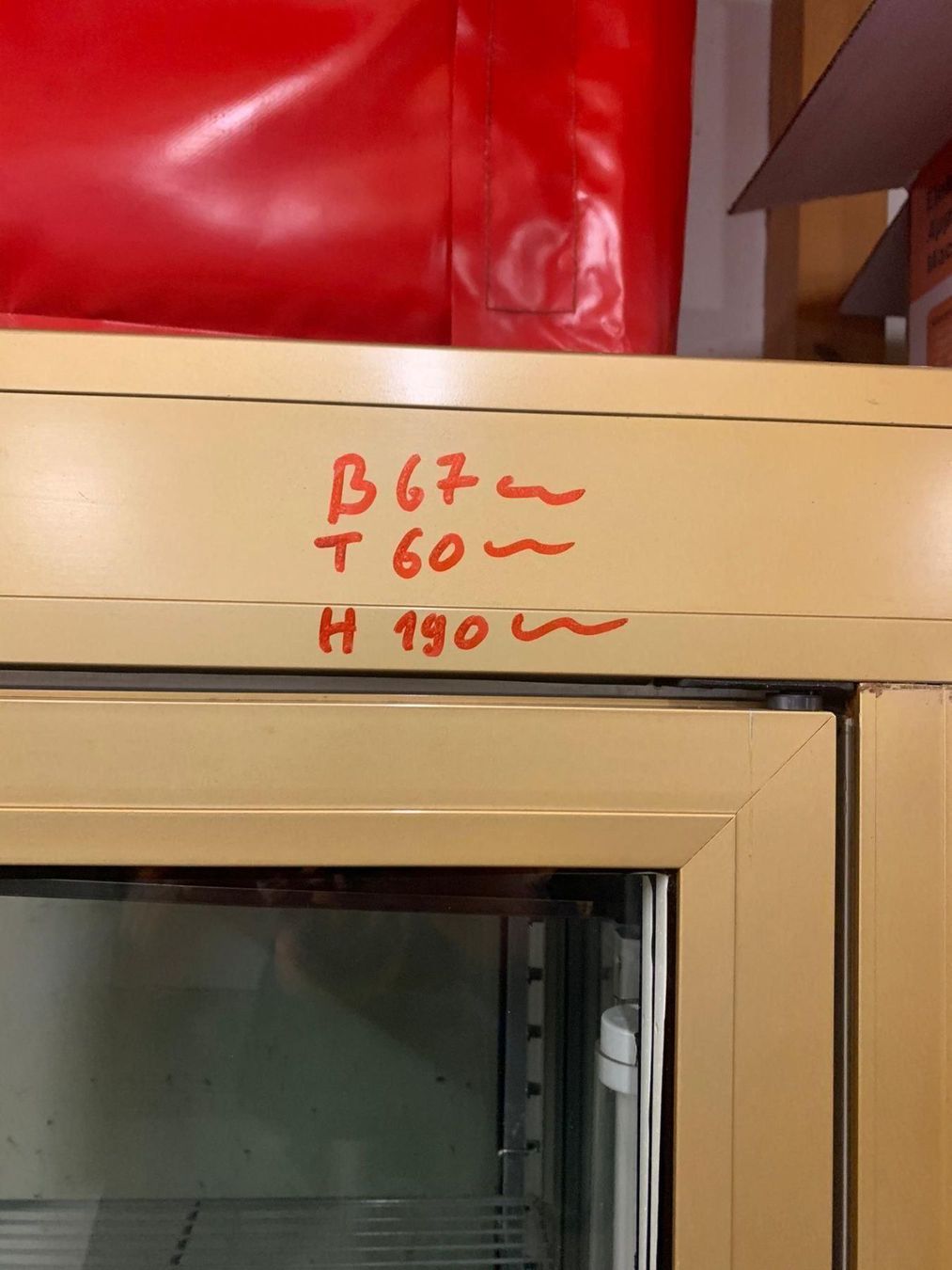 Elettrodomestici da cucina: Kühlvitrine – Usato da Rupperswil venduto da pimi88 2