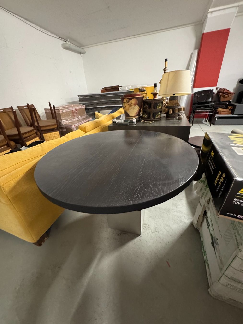 Tavoli: Armani Casa Dining Table – Usato da Oeschseite venduto da -Luxury-On-Line-