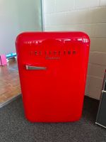 Frescolino Classic Retro-Kühlschrank Rot