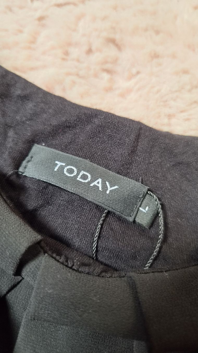 Camicette: Bluse schwarz Grösse L mit Rüschen von TODAY – Usato da Mellingen venduto da BiBi.16 1