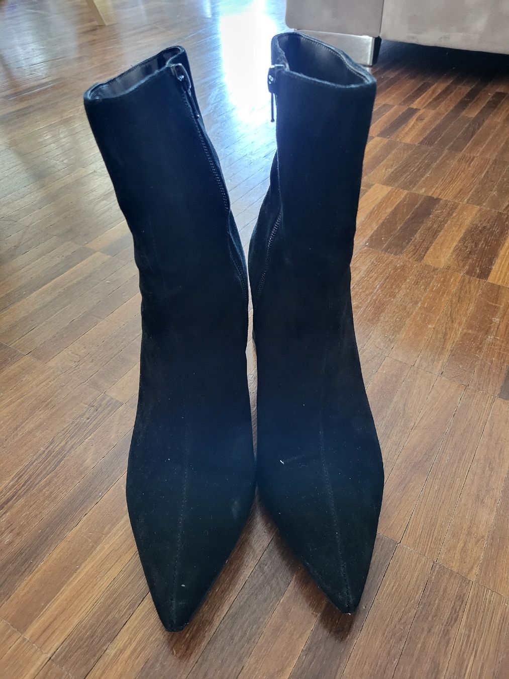 Scarpe da donna: Schwarze Stiefeletten, Grösse 39 – Usato da Basel venduto da Ywana 1