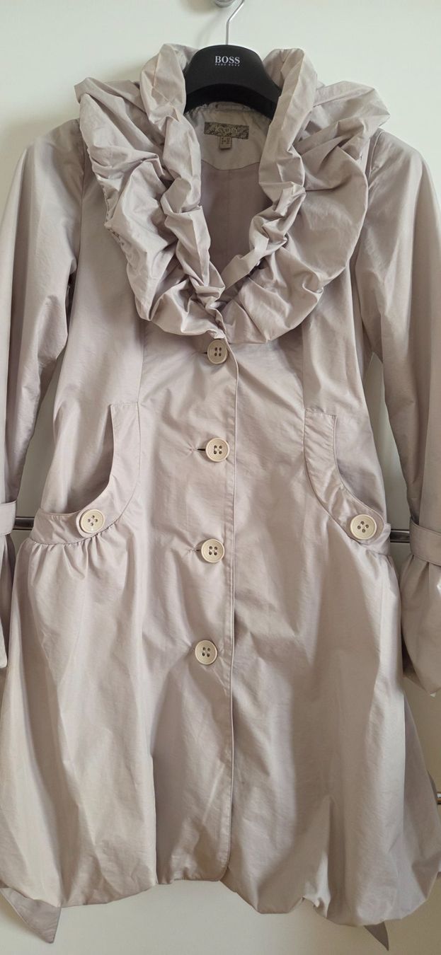 Cappotti: Trenchcoat – Usato da Zürich venduto da Nala2811 4
