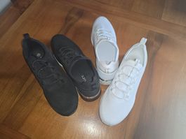 NEU trendige sneaker, black&white gr 40