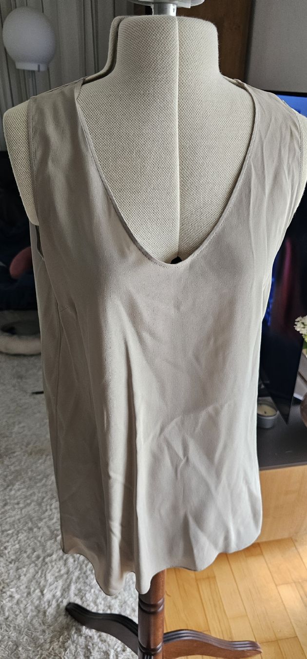 Brunello Cucinelli Top: Brunello cucinelli Seide Top – Usato da Riedikon venduto da Winter21.