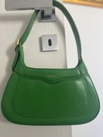 Your go-to bright bag for any occasion.