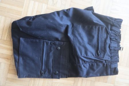 Uniform Hose Schwarz