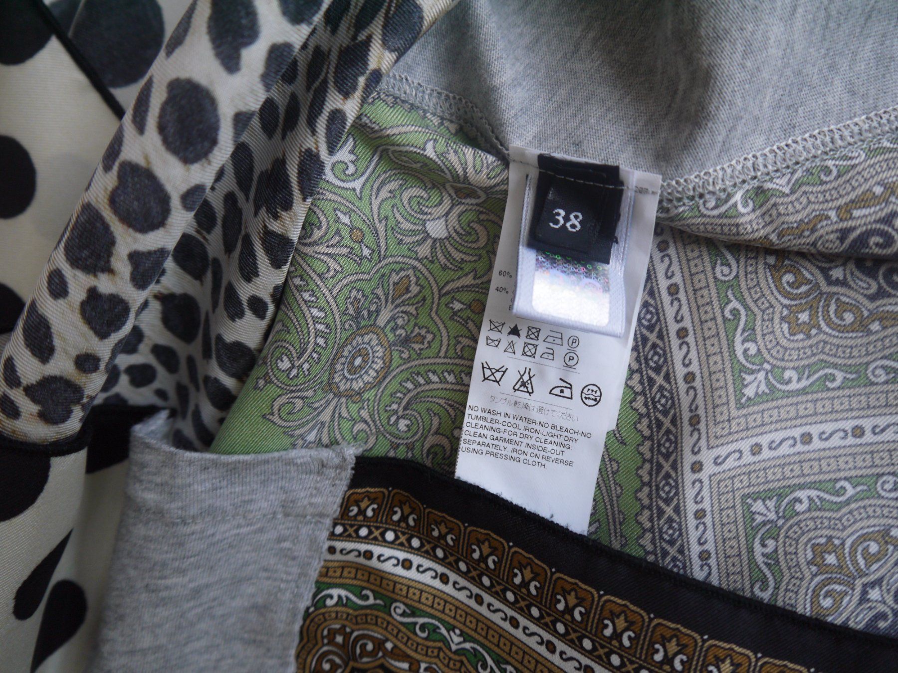 Dolce & Gabbana Camicette: Dolce & Gabbana Bluse aus Seide – Usato da Hagendorn venduto da Blaf 4
