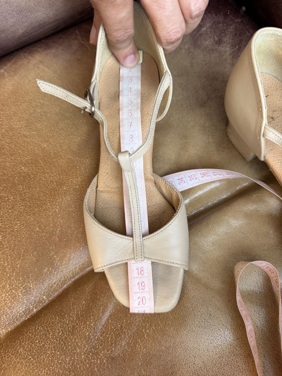 Chaussures filles: Tanzschuhe – D'occasion à Obfelden par tan_9lj9 4
