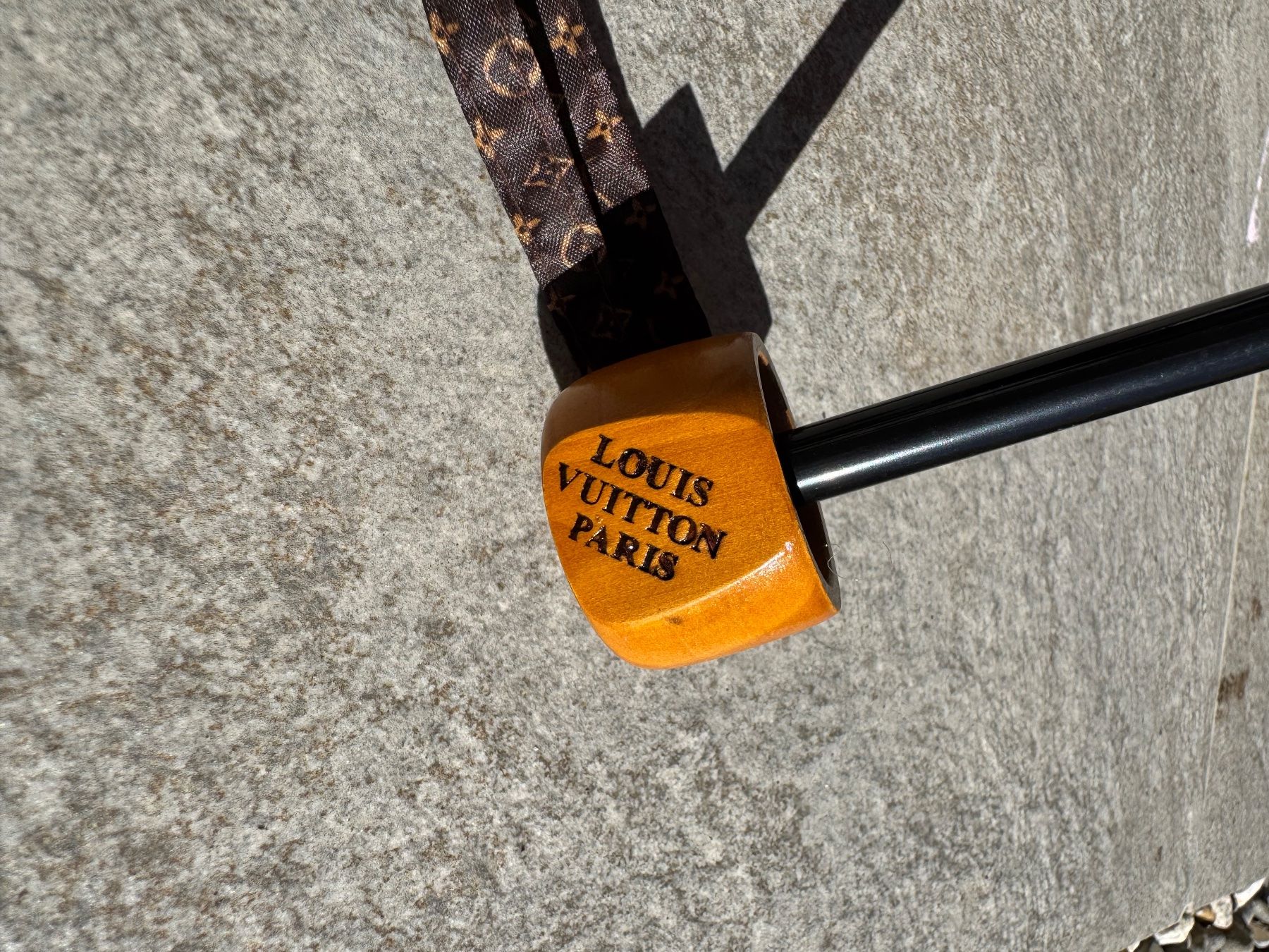 Regenschirme: Louis Vuitton Regenschirm - Knirps – Gebraucht aus Buchs SG von ema_j65m 3