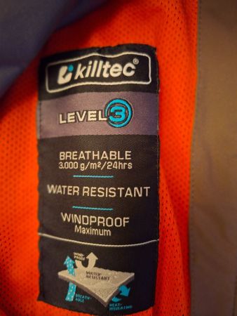 Regenjacke Jack Wolfskin Grösse 152