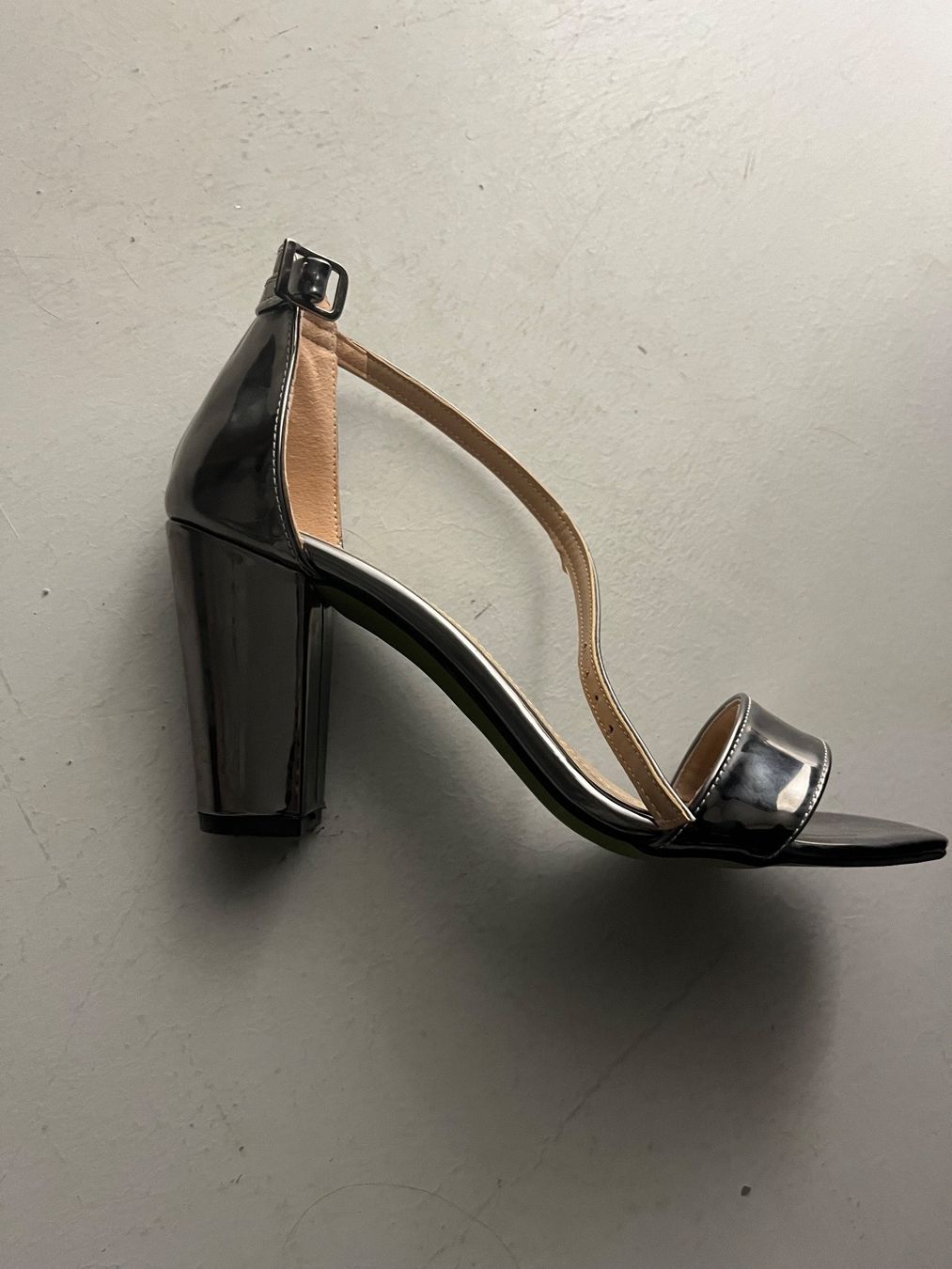 Scarpe da donna: Riemchensandalen Absatz Gr. 38 – Nuovo (secondo la descrizione) da Dintikon venduto da fatma01 1