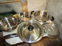 Ustensiles de cuisine en inox neuf