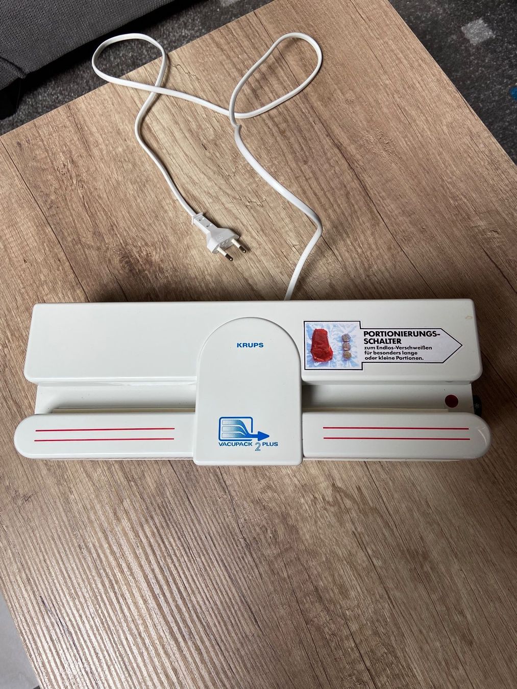 Krups Appareils de cuisine: Machine sous vide KRUPS Vacupack 2 Plus – D'occasion à Corgémont par wef02 1