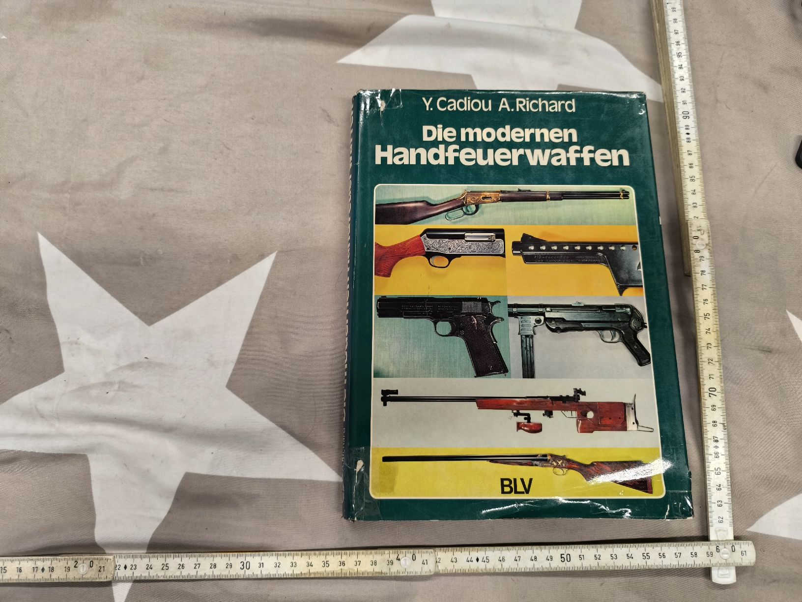 Bücher: BUCH..Die modernen Handfeuerwaffen – Gebraucht aus Cama von anto_a