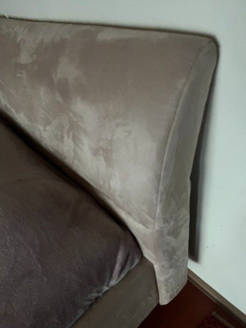 Betten: Lit décor alcantara – Gebraucht aus Cheyres von farfalotte 2